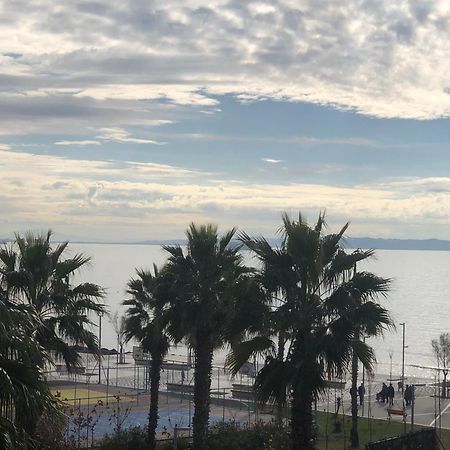 Vollga Four Seasons Apartment Durrës Buitenkant foto