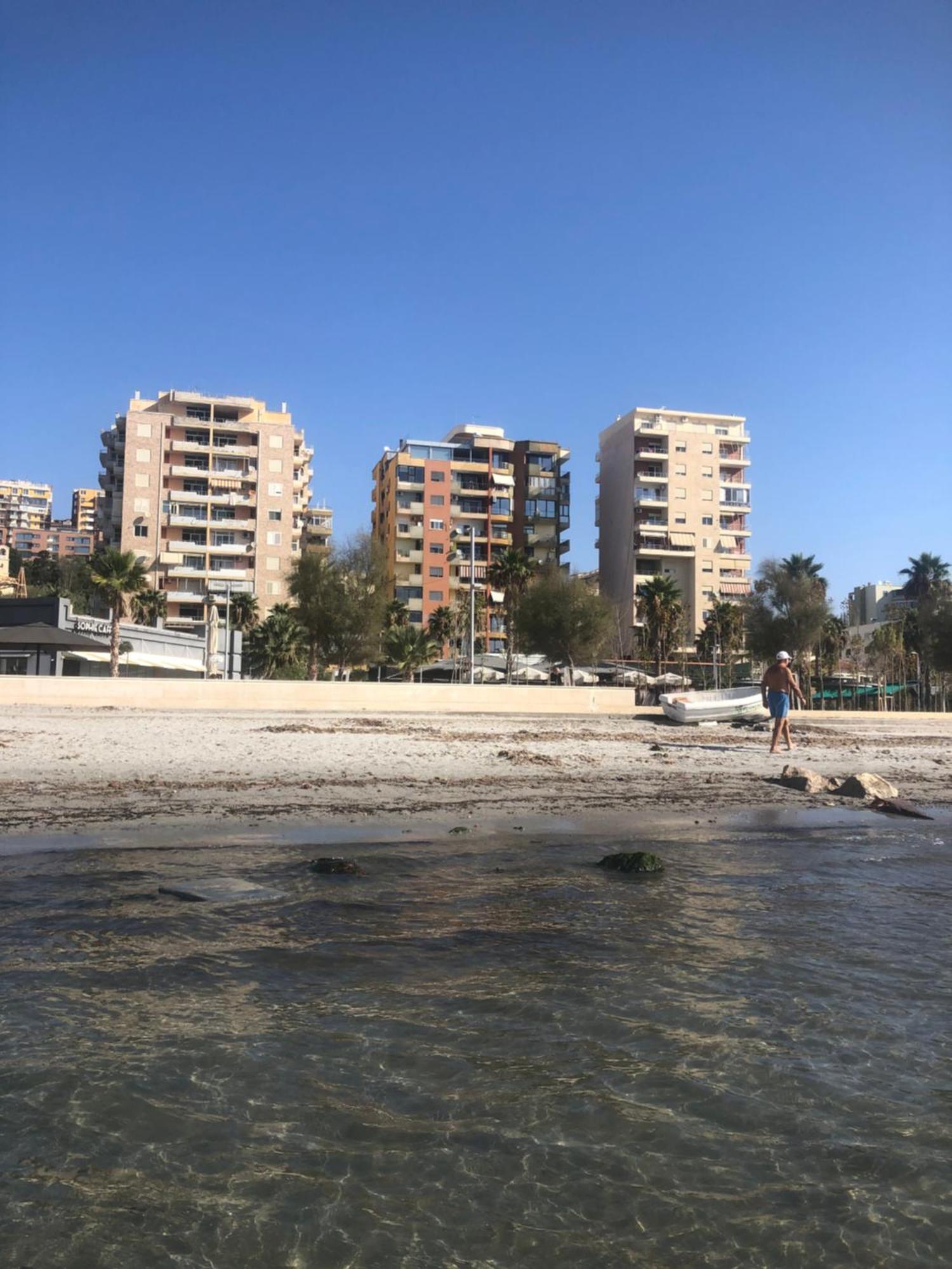 Vollga Four Seasons Apartment Durrës Buitenkant foto