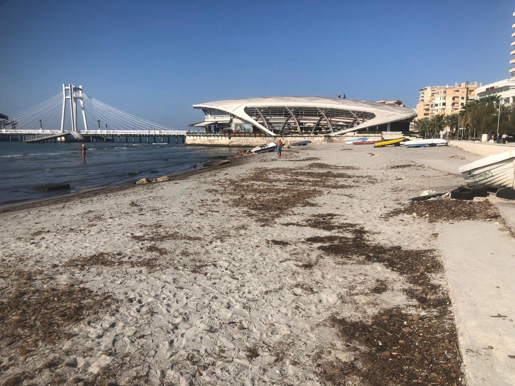 Vollga Four Seasons Apartment Durrës Buitenkant foto